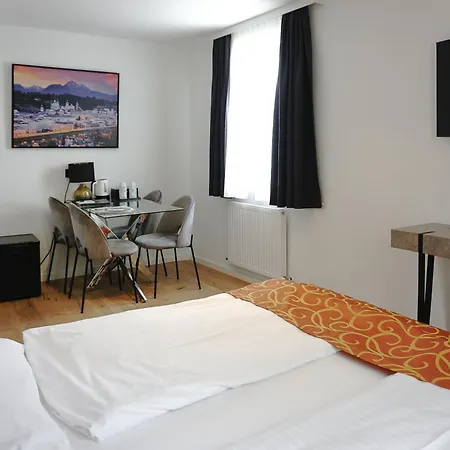 Astoria Hotel 3*