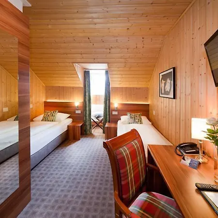 Astoria 3*