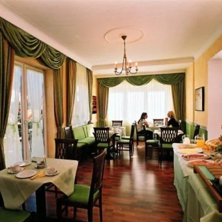 Hotel Astoria