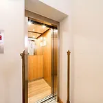 Astoria 3*