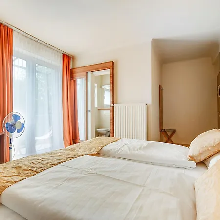 Astoria Hotel 3*